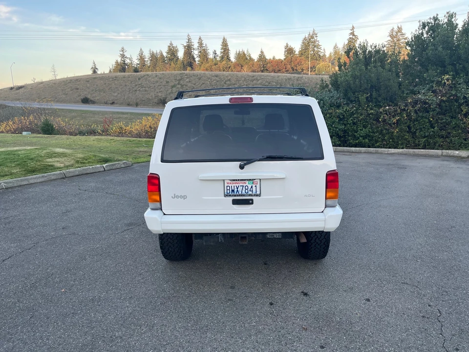 1999 Jeep XJ Cherokee - Image 12 of 31