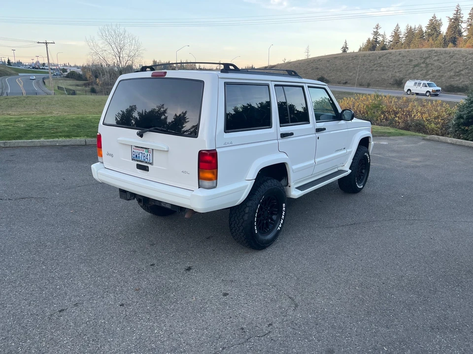1999 Jeep XJ Cherokee - Image 15 of 31