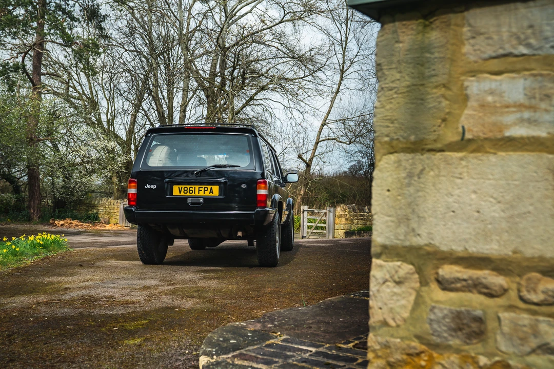 1999 Jeep XJ Cherokee - Image 11 of 31