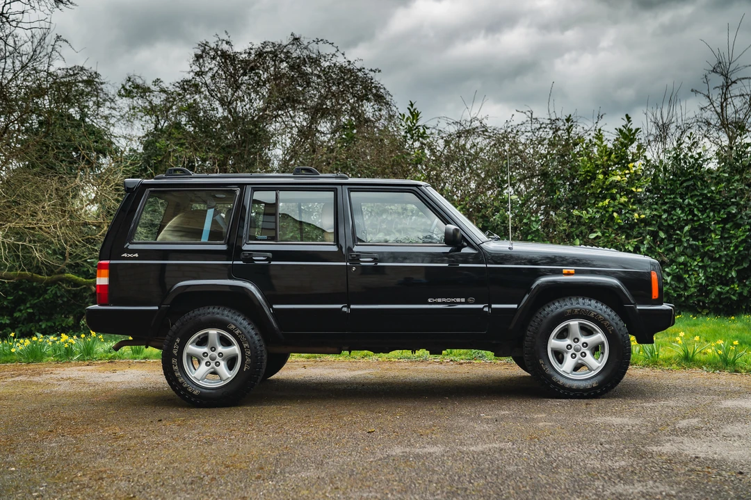 1999 Jeep XJ Cherokee - Image 7 of 31