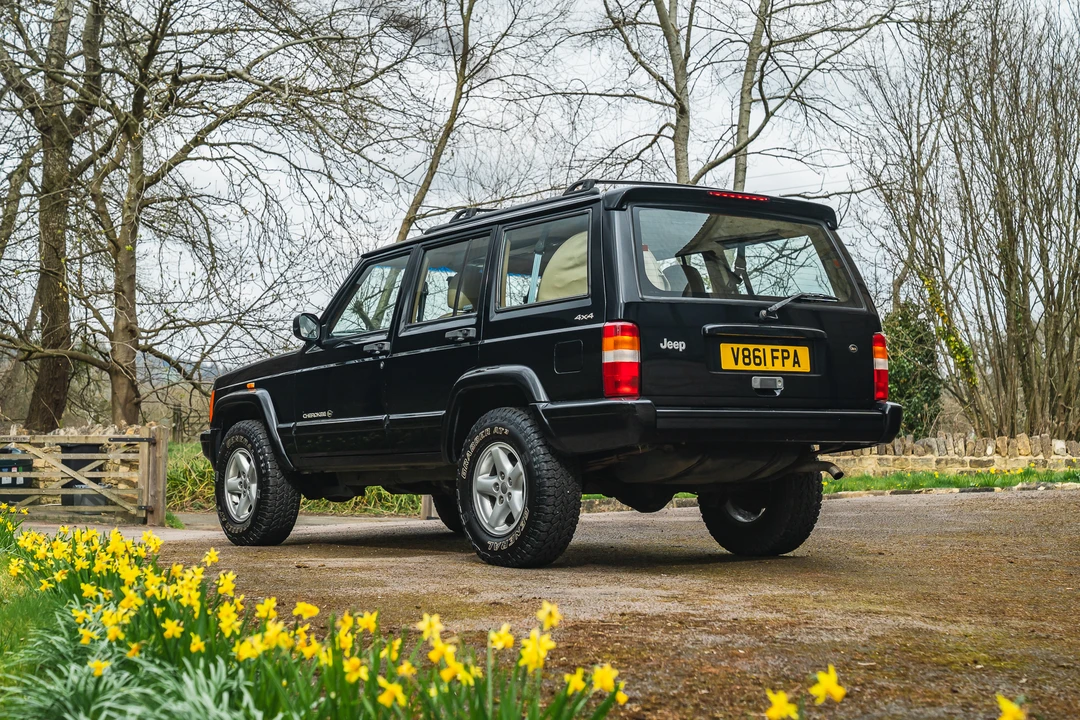 1999 Jeep XJ Cherokee - Image 10 of 31