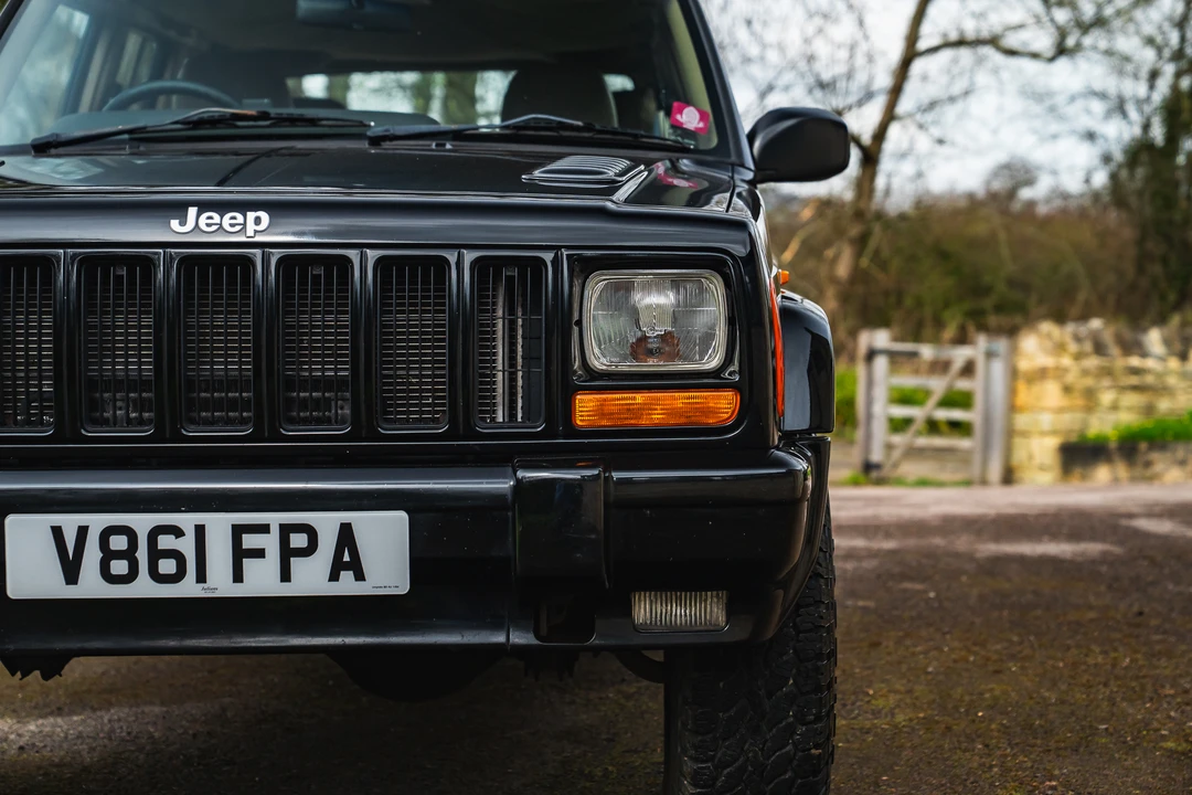 1999 Jeep XJ Cherokee - Image 17 of 31