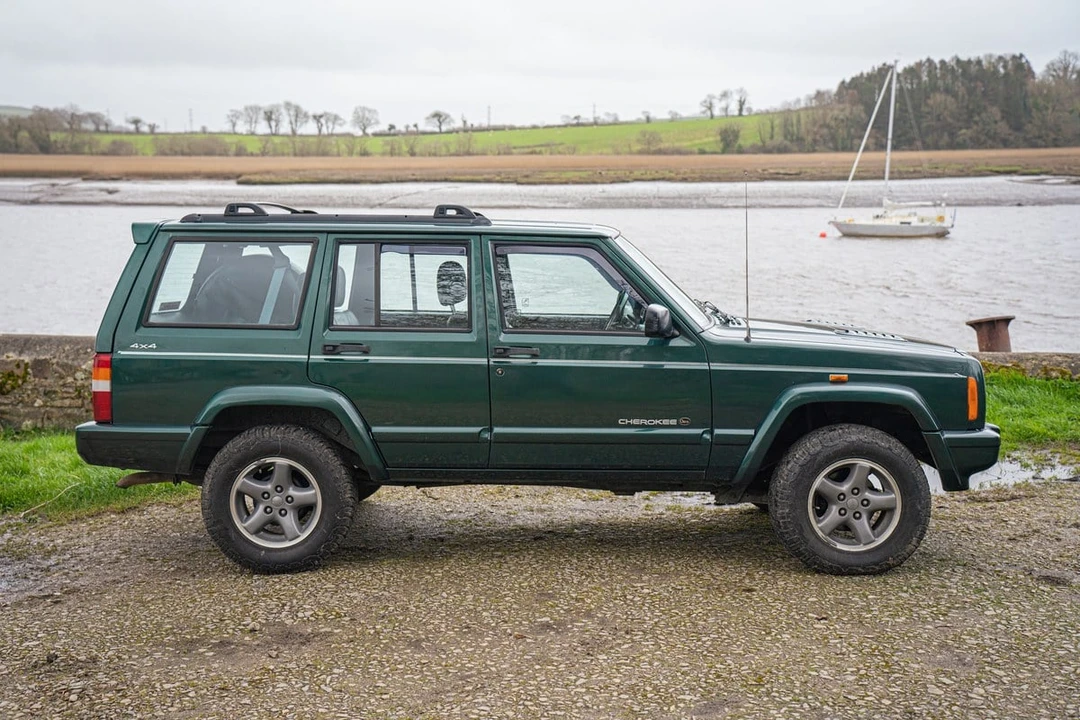 1999 Jeep XJ Cherokee - Image 8 of 30