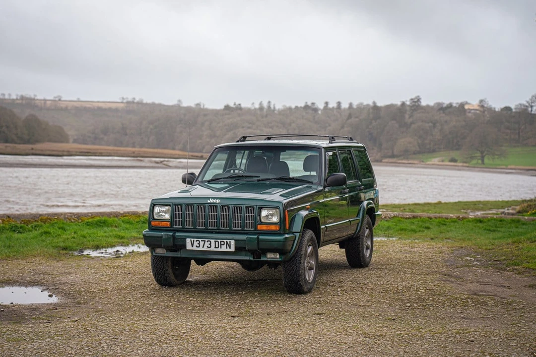 1999 Jeep XJ Cherokee - Image 2 of 30