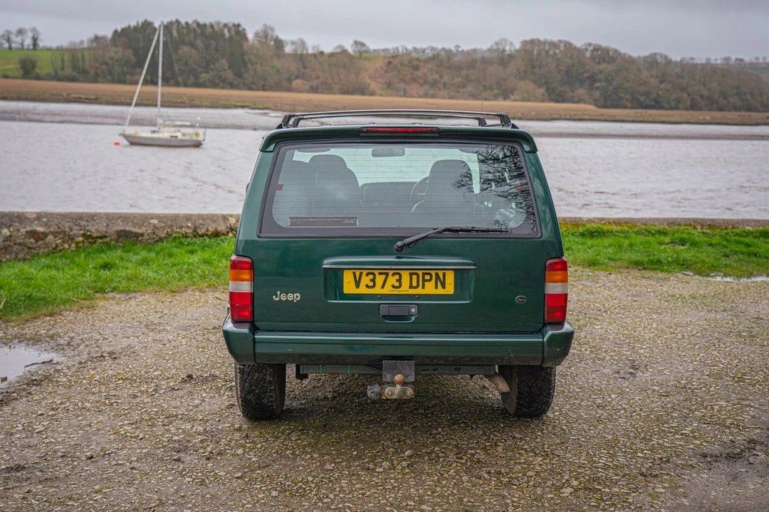 1999 Jeep XJ Cherokee - Image 14 of 30