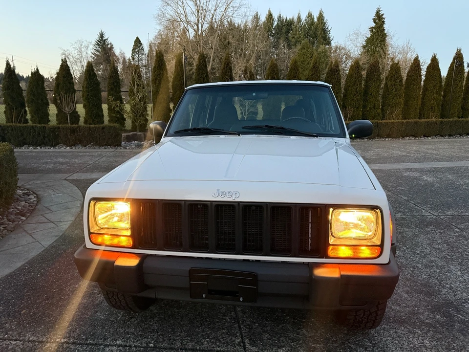1999 Jeep XJ Cherokee - Image 4 of 12
