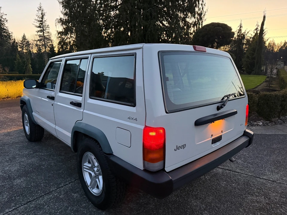 1999 Jeep XJ Cherokee - Image 6 of 12