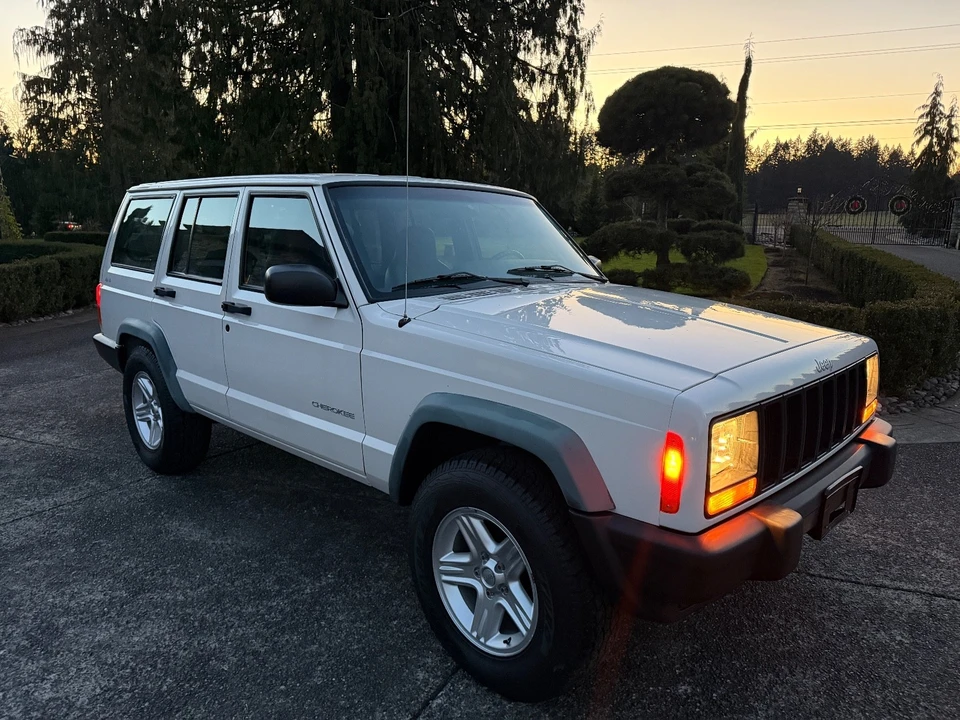 1999 Jeep XJ Cherokee - Image 9 of 12