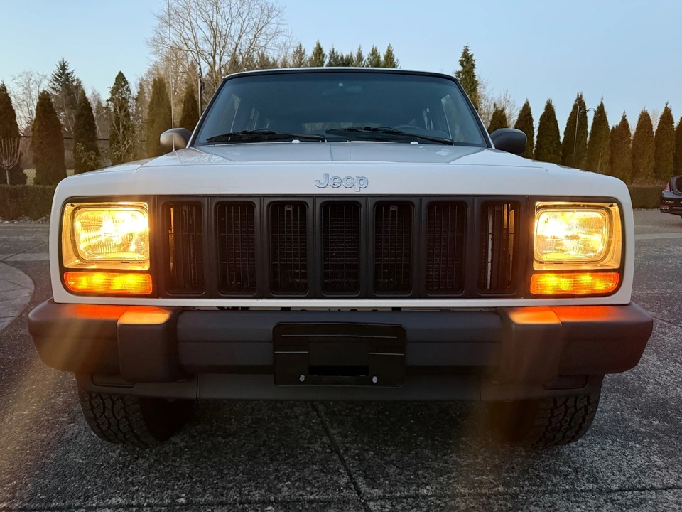 1999 Jeep XJ Cherokee - Image 5 of 12