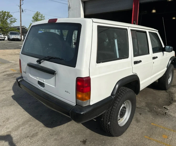 1999 Jeep XJ Cherokee - Image 8 of 23