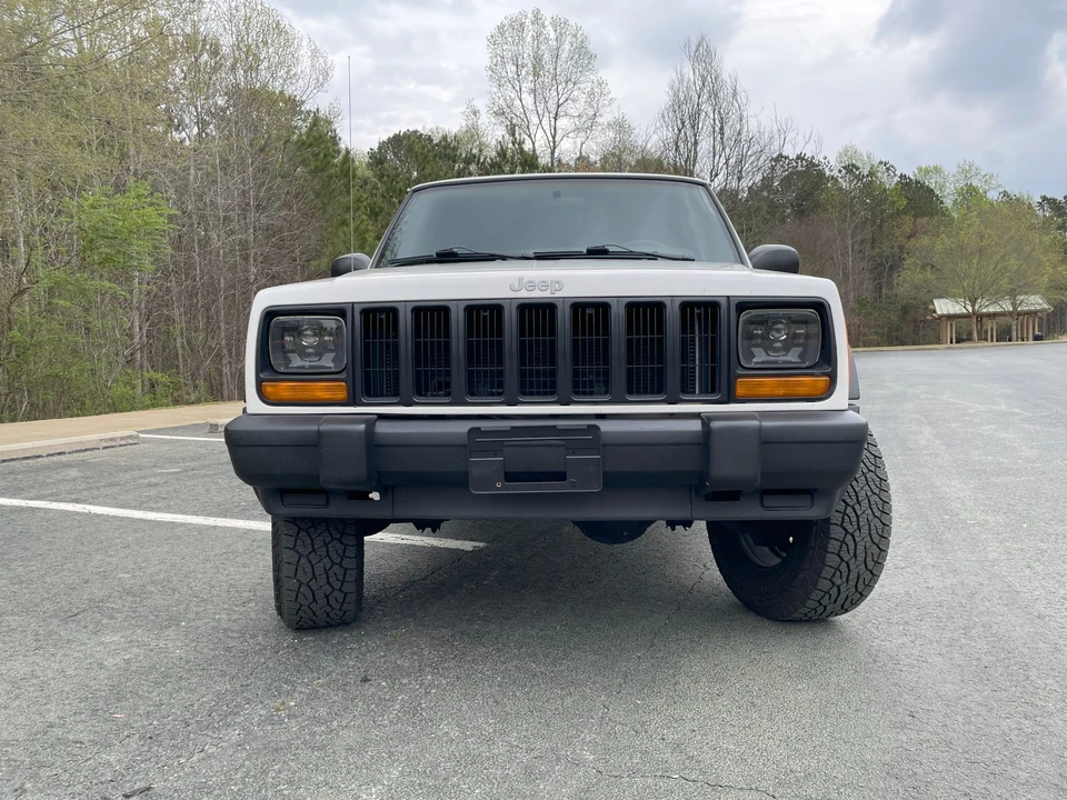 1999 Jeep XJ Cherokee - Image 10 of 31