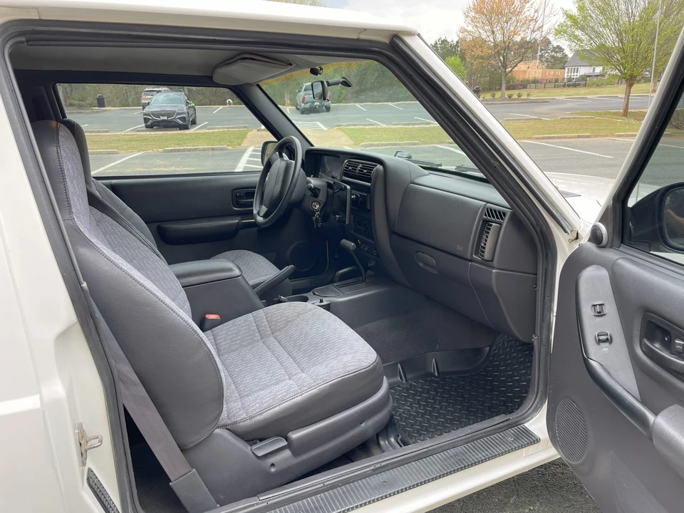 1999 Jeep XJ Cherokee - Image 29 of 31