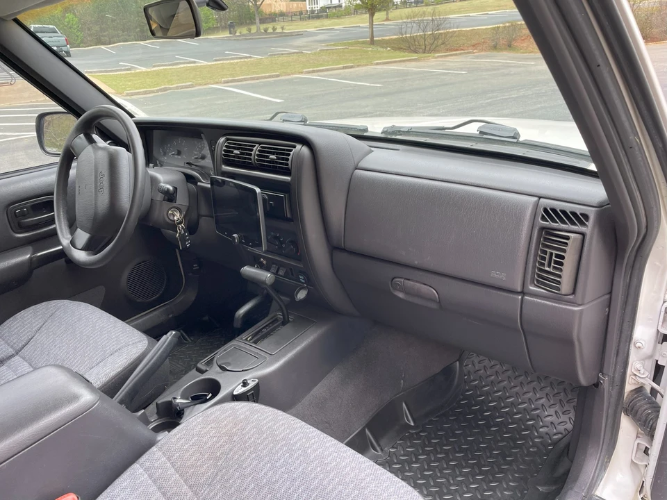 1999 Jeep XJ Cherokee - Image 30 of 31