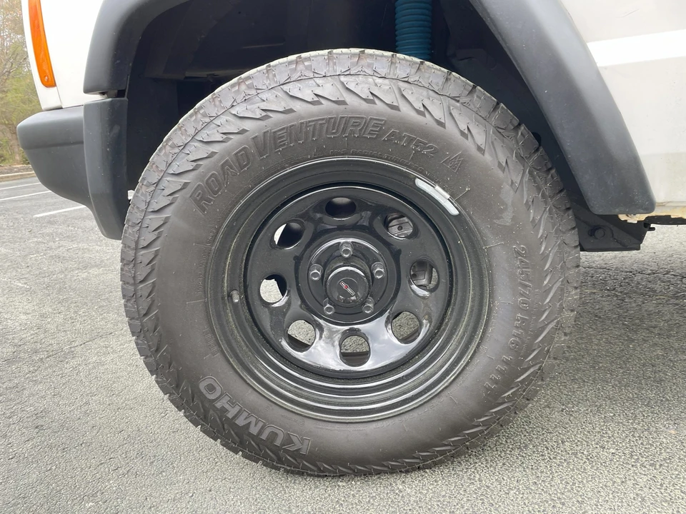 1999 Jeep XJ Cherokee - Image 19 of 31