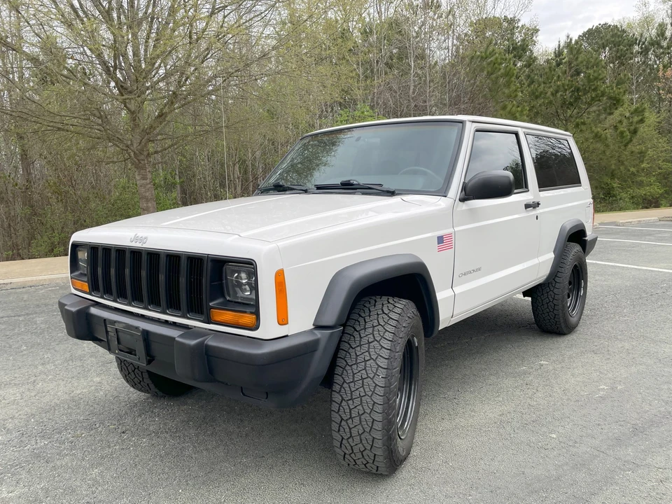 1999 Jeep XJ Cherokee - Image 9 of 31