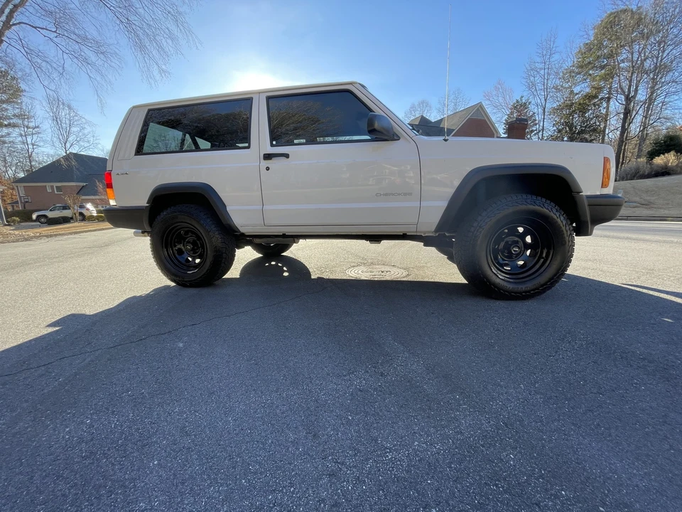 1999 Jeep XJ Cherokee - Image 5 of 31