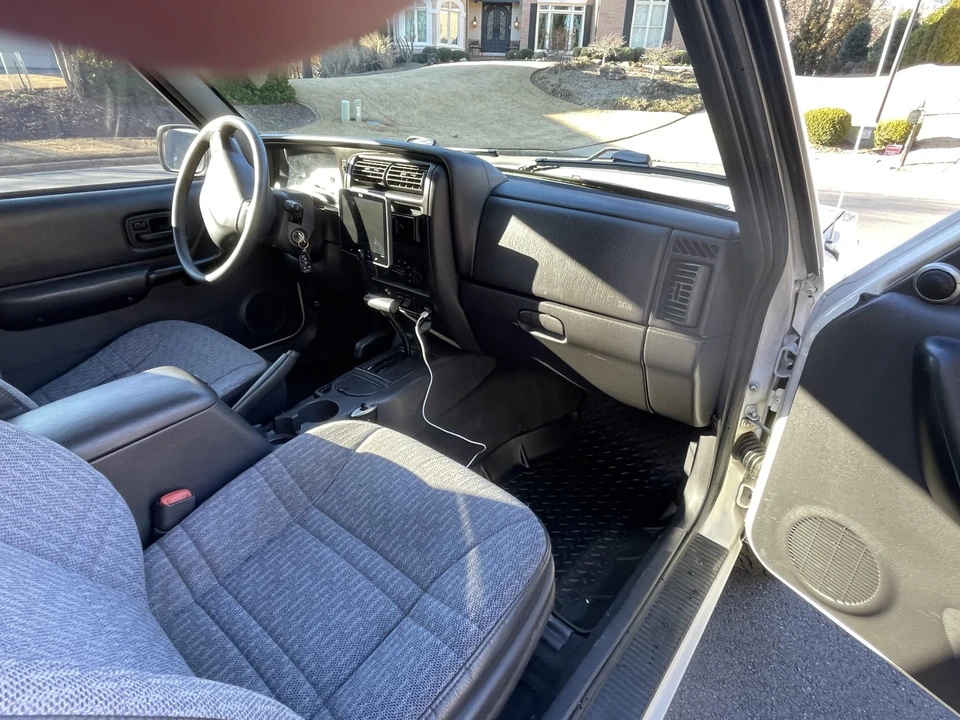 1999 Jeep XJ Cherokee - Image 31 of 31