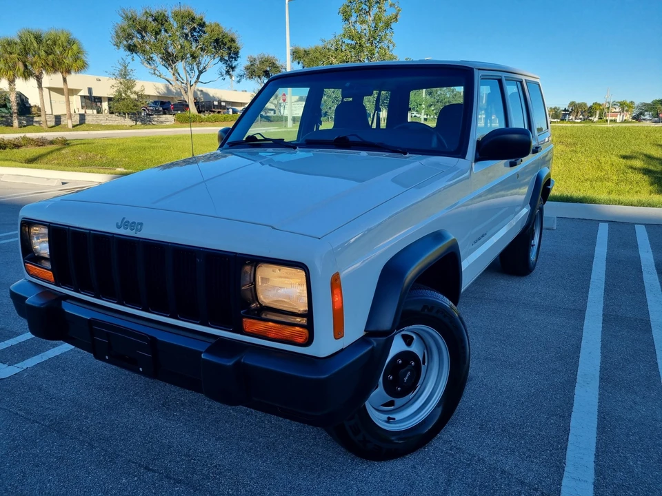 1999 Jeep XJ Cherokee - Image 4 of 31