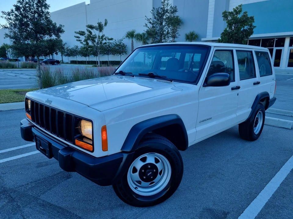 1999 Jeep XJ Cherokee - Image 5 of 31