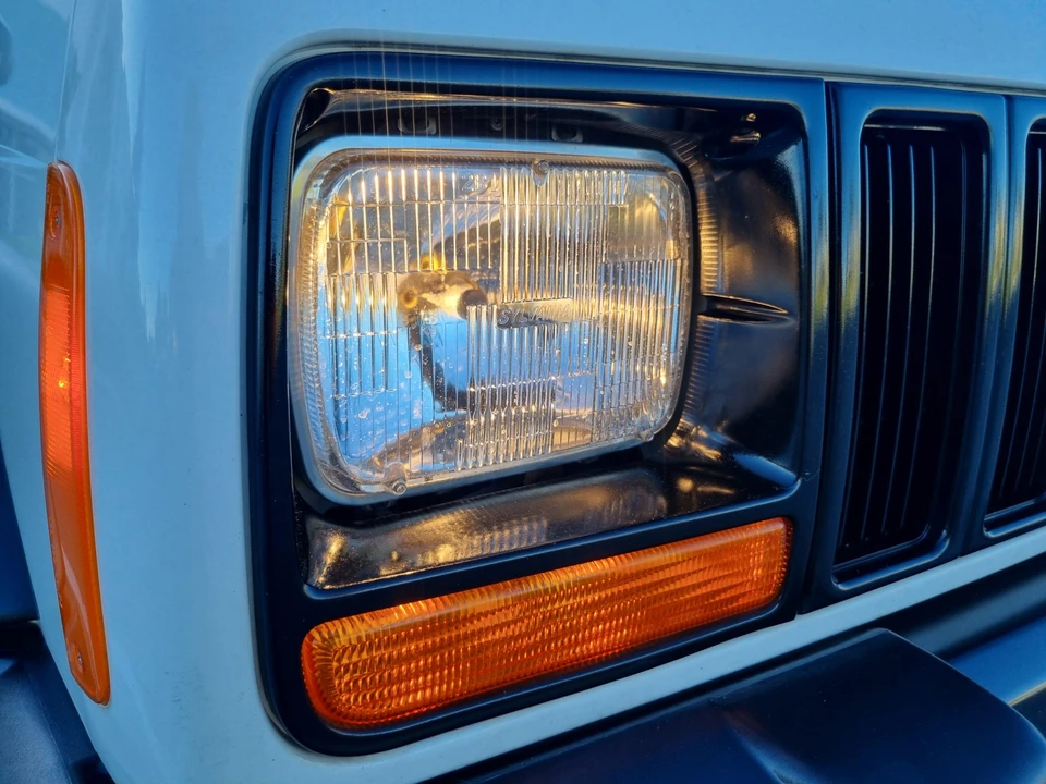 1999 Jeep XJ Cherokee - Image 31 of 31