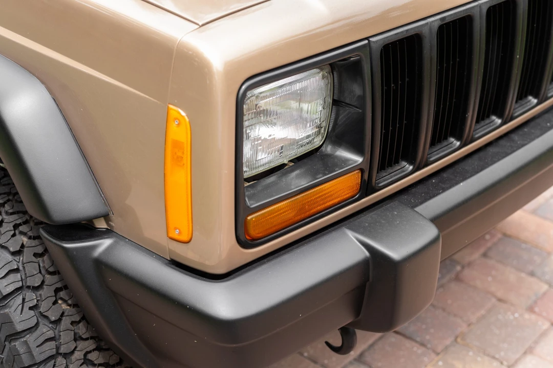 1999 Jeep XJ Cherokee - Image 12 of 31