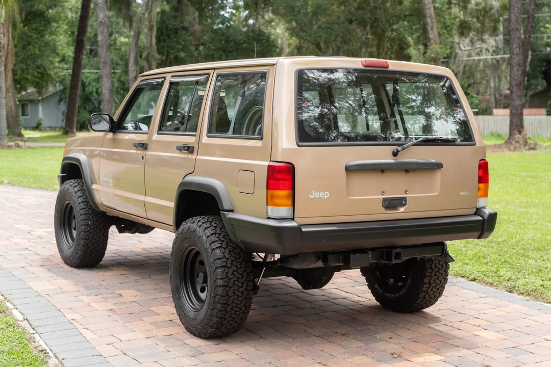 1999 Jeep XJ Cherokee - Image 8 of 31