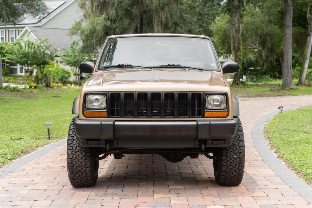 1999 Jeep XJ Cherokee - Image 3 of 31
