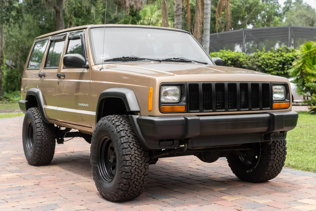 1999 Jeep XJ Cherokee - Image 4 of 31
