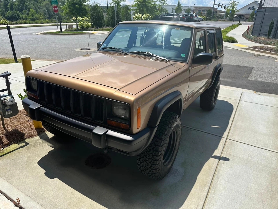 1999 Jeep XJ Cherokee - Image 3 of 31