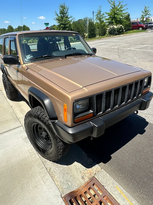 1999 Jeep XJ Cherokee - Image 18 of 31