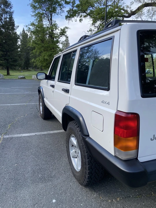 1999 Jeep XJ Cherokee - Image 12 of 31