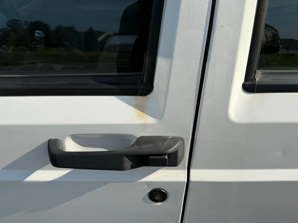 1999 Jeep XJ Cherokee - Image 16 of 31