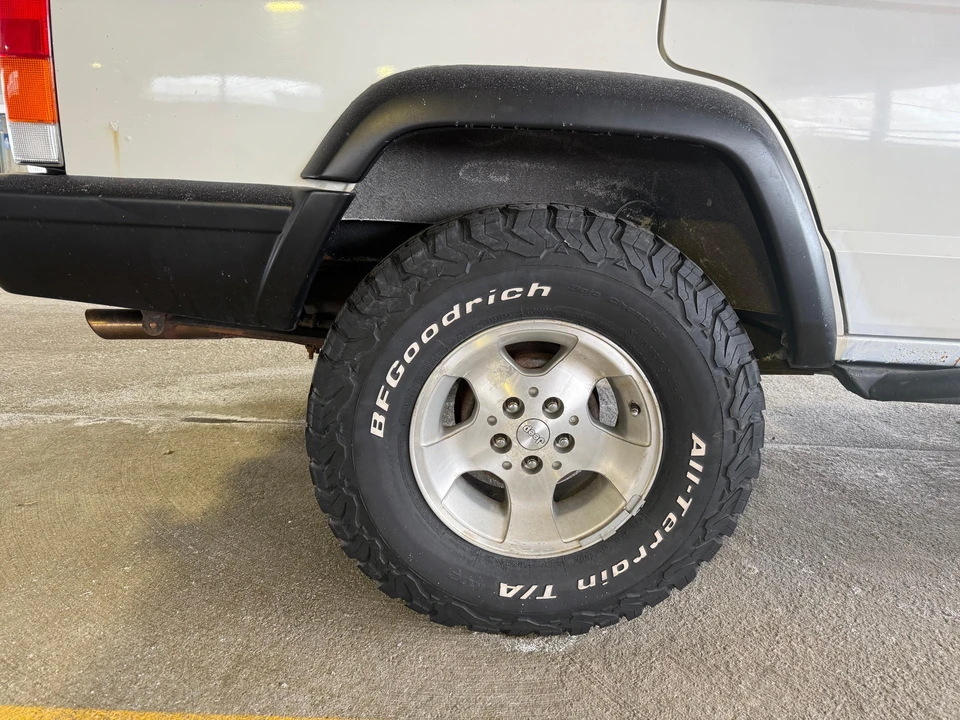 1999 Jeep XJ Cherokee - Image 27 of 31
