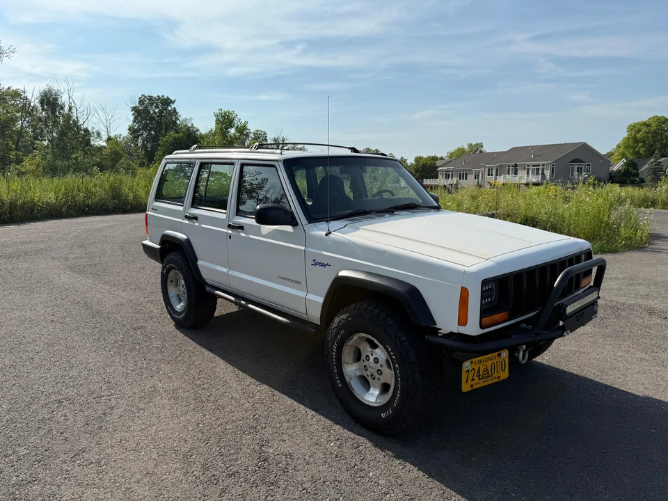 1999 Jeep XJ Cherokee - Image 11 of 31