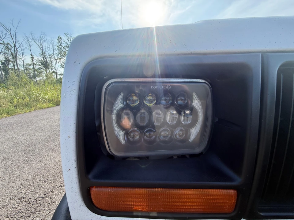 1999 Jeep XJ Cherokee - Image 12 of 31