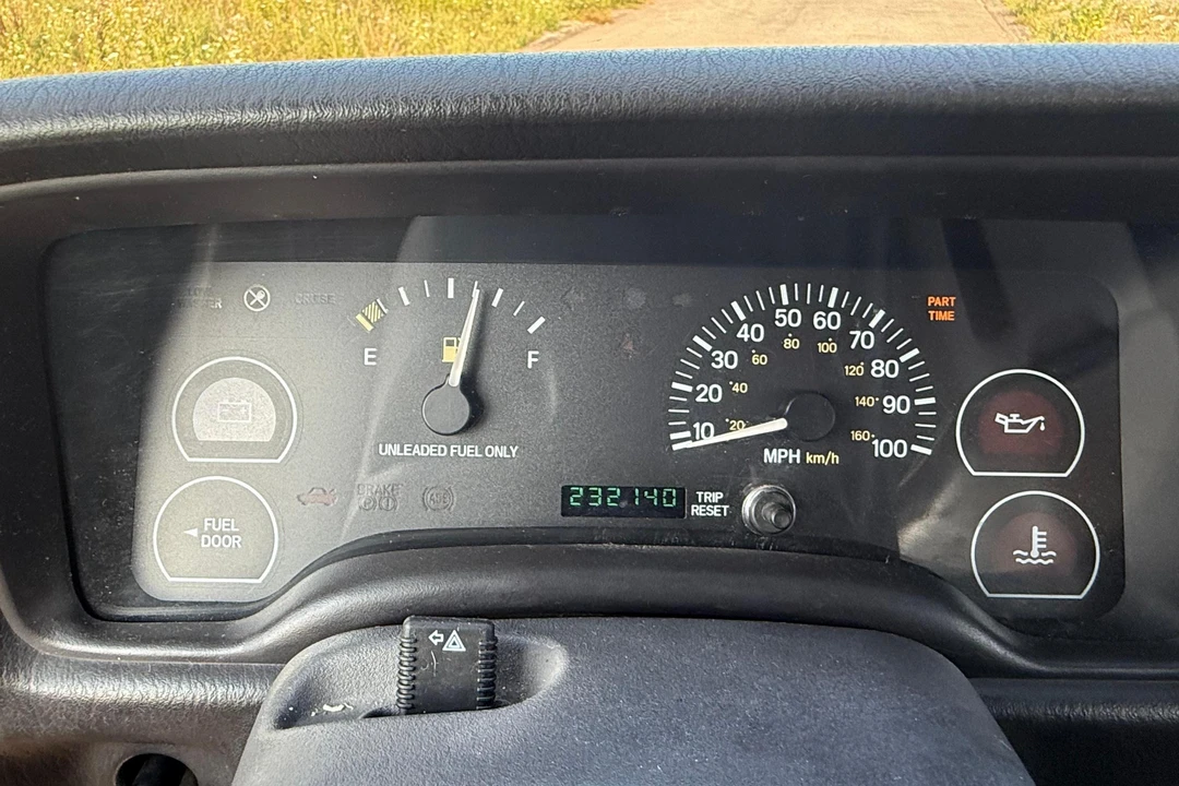 1999 Jeep XJ Cherokee - Image 31 of 31