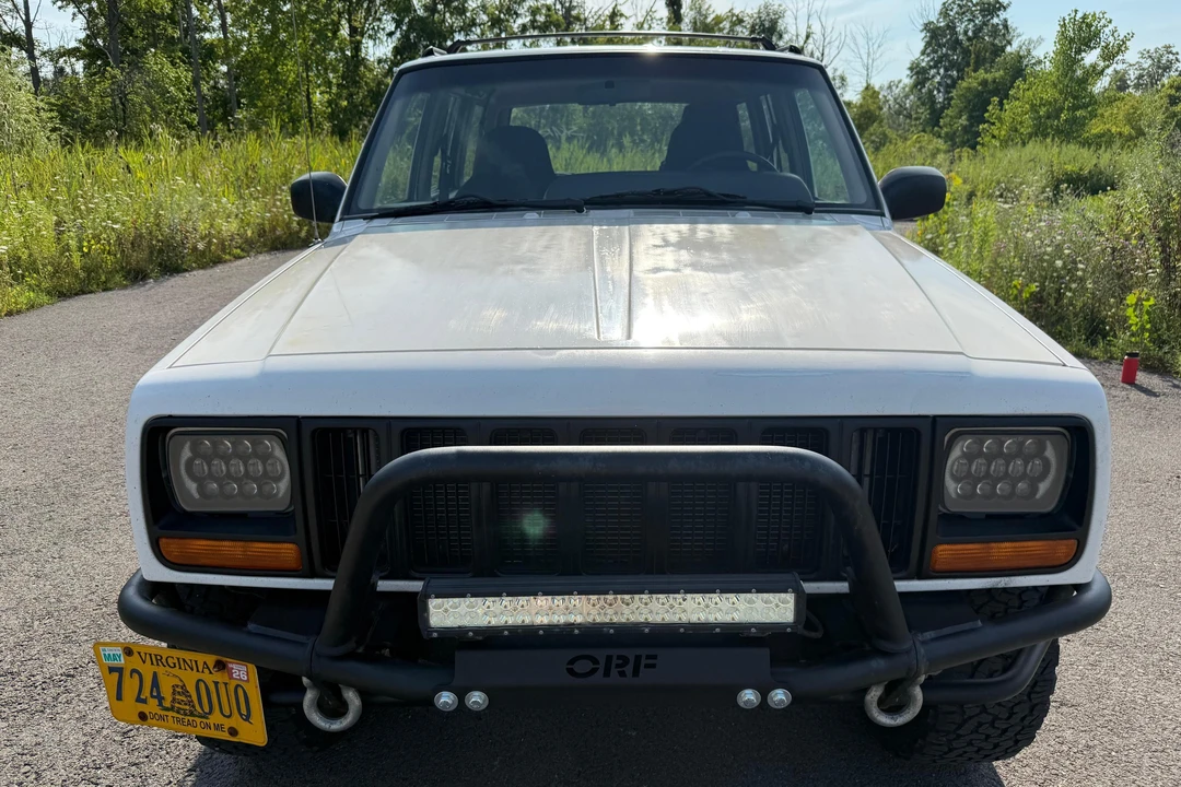1999 Jeep XJ Cherokee - Image 2 of 31