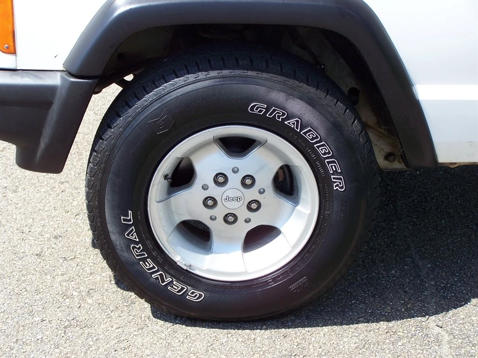 1999 Jeep XJ Cherokee - Image 12 of 31