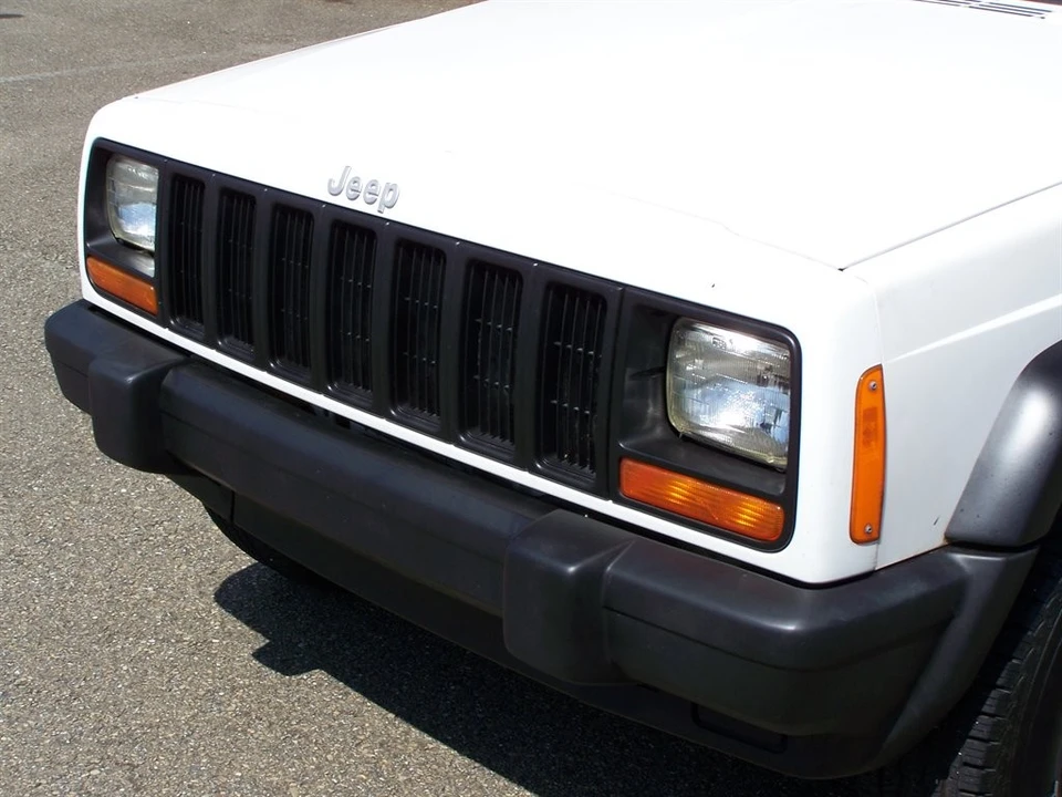 1999 Jeep XJ Cherokee - Image 15 of 31