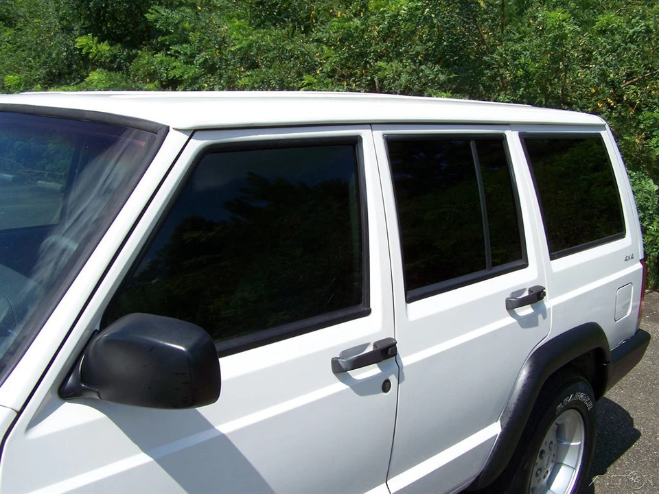 1999 Jeep XJ Cherokee - Image 17 of 21