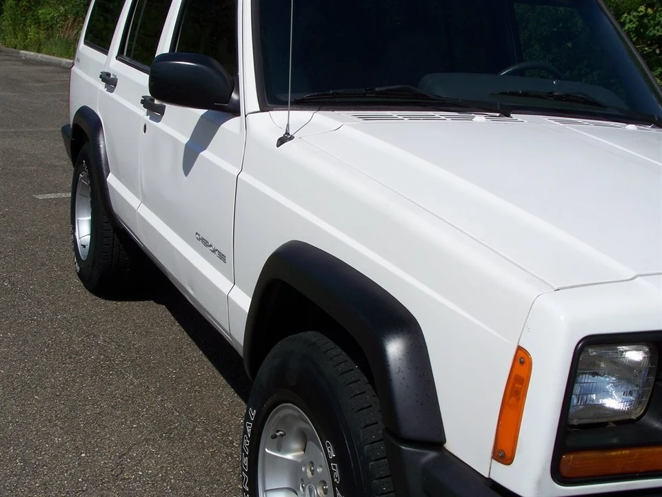 1999 Jeep XJ Cherokee - Image 29 of 31