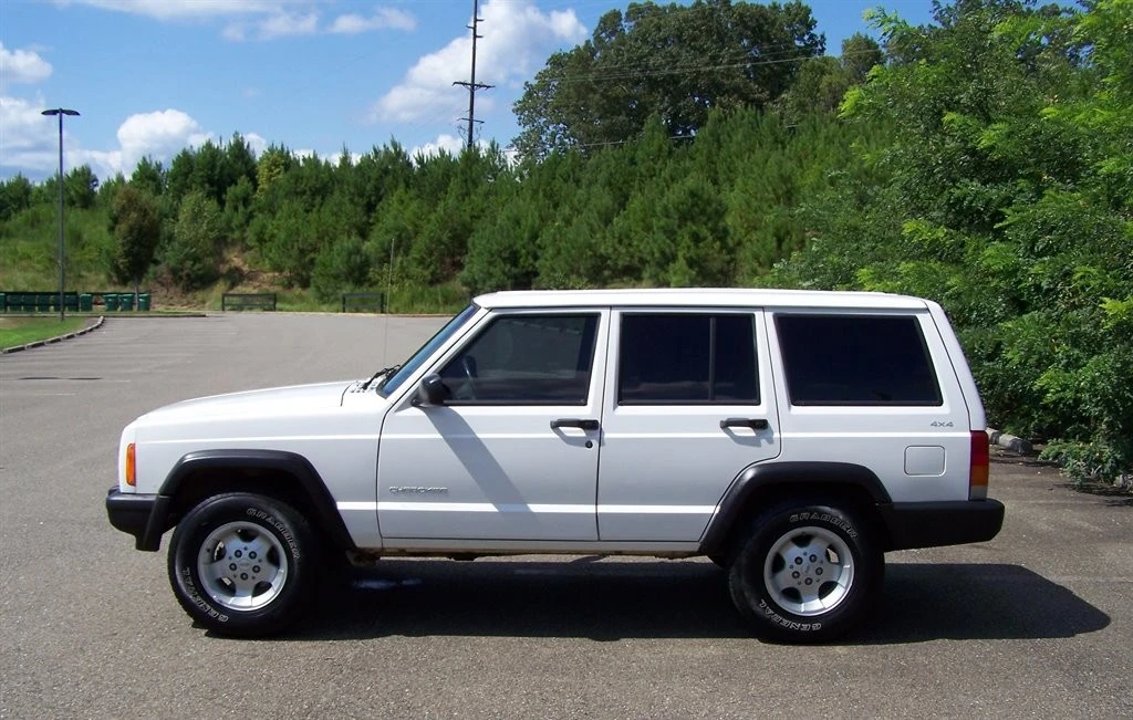 1999 Jeep XJ Cherokee - Image 7 of 31