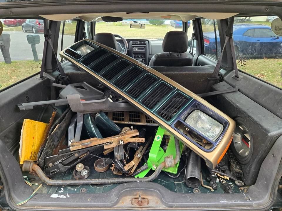 1999 Jeep XJ Cherokee - Image 19 of 29