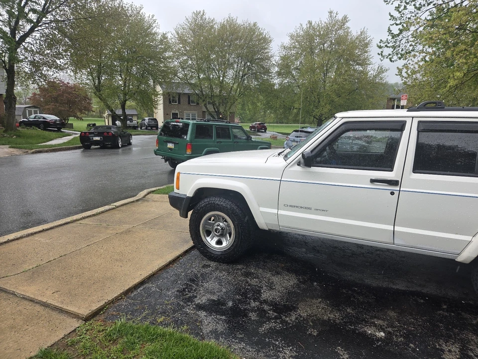 1999 Jeep XJ Cherokee - Image 2 of 18