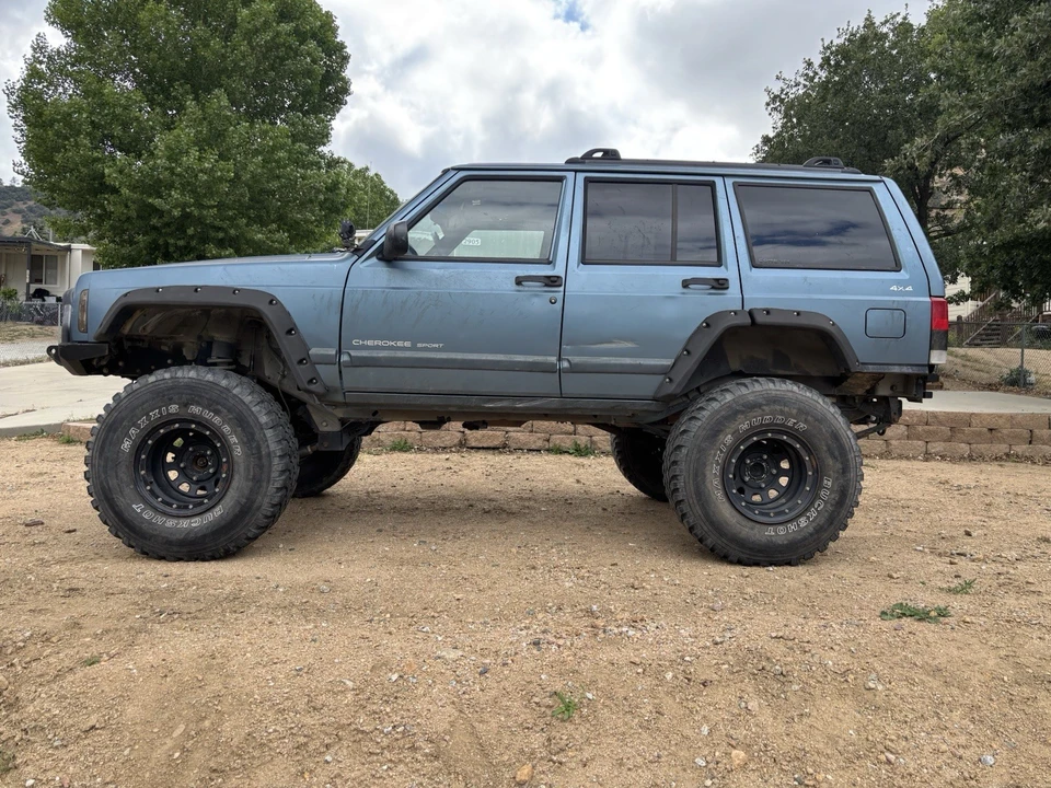 1999 Jeep XJ Cherokee - Image 2 of 24
