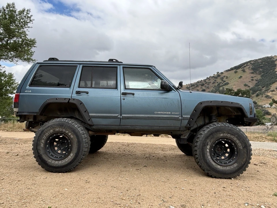 1999 Jeep XJ Cherokee - Image 3 of 24