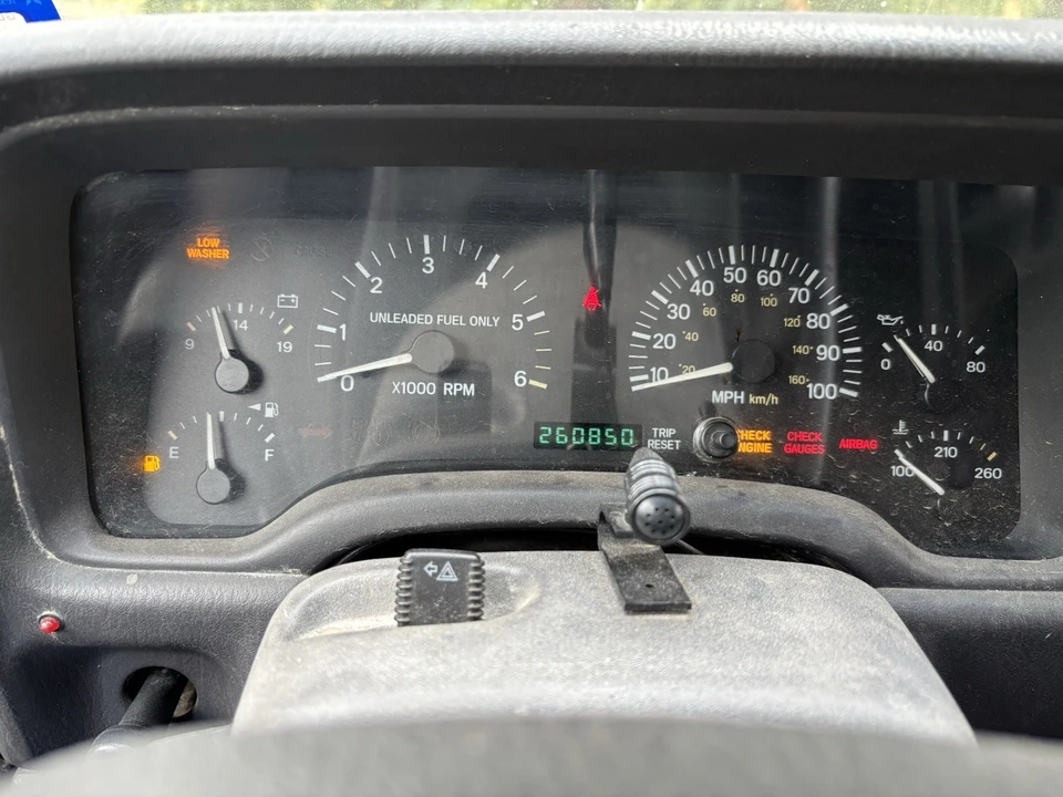 1999 Jeep XJ Cherokee - Image 16 of 24