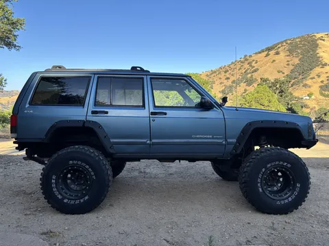 1999 Jeep Cherokee SPORT