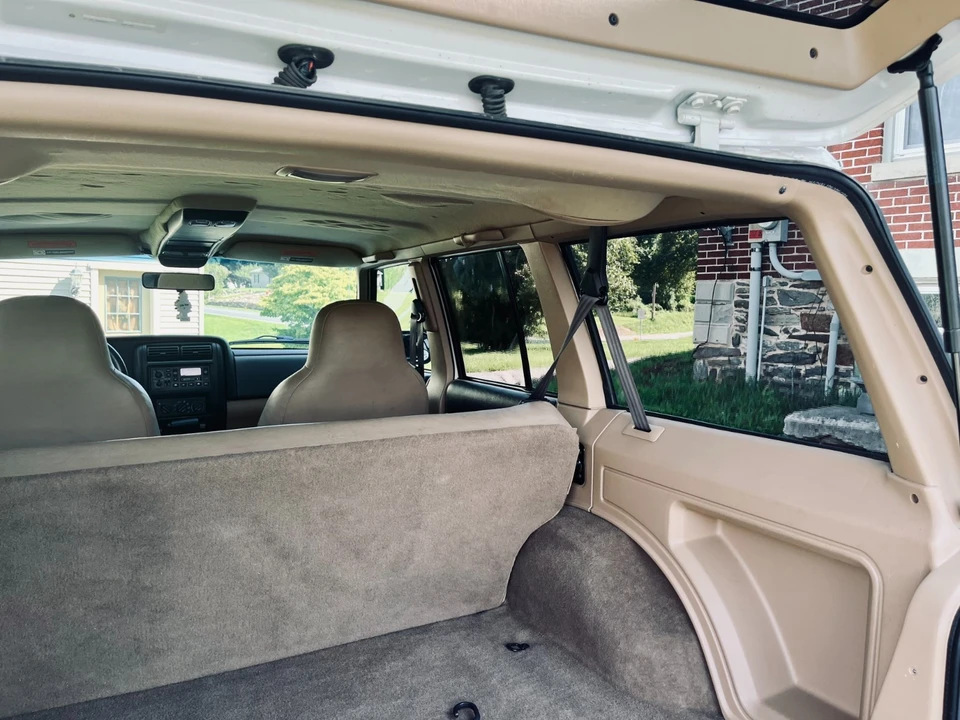 1999 Jeep XJ Cherokee - Image 15 of 21