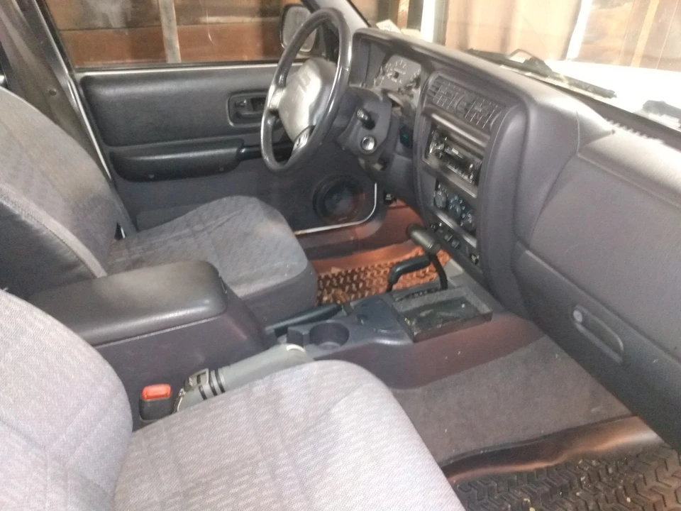 1999 Jeep XJ Cherokee - Image 21 of 31
